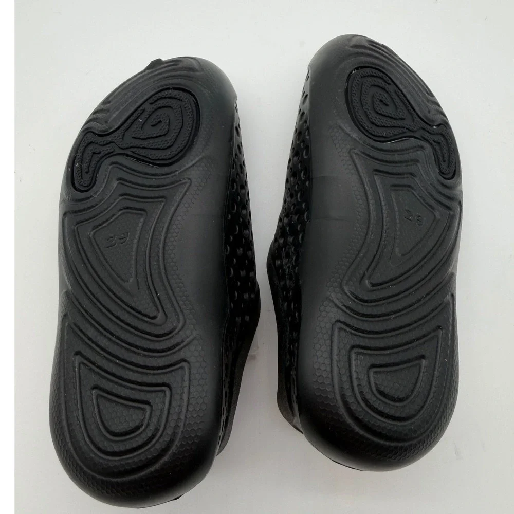 Kids Black Perforated EVA Water Shoes Slip On Flats Size 29 EU
